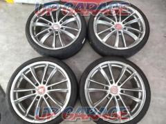 PM
Performance
Wheels+NITTO
NT555
G2
235 / 35R20
Tire wheel 4 pcs set