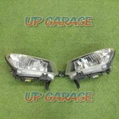 Toyota genuine HID
Headlight
Right and left