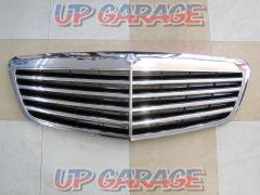 Mercedes Benz
S Class
W221 Genuine front grill