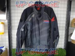 HONDA nylon jacket
Size: L
Product number:OSYTH-H3A