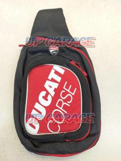 DUCATI (Dokatti)
One-shoulder bag
29x46x16(cm)