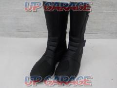 FORMA (former)
Riding boots
Size: EUR
44