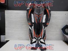 HYOD
Racing suits
Size: LL
W4