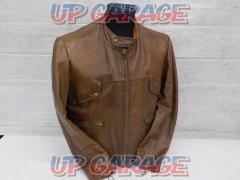YAMAHA leather jacket
Size: Unknown