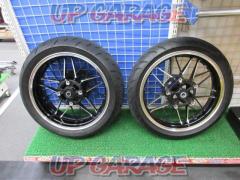 KAWASAKI genuine front and rear wheel set
Z 900 RS
Removed from 2022 model