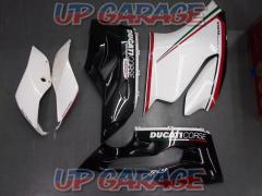 DUCATI genuine side cover left side etc.
1199 Panigale S(’13)