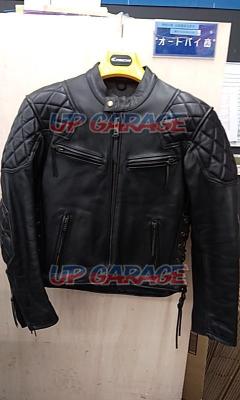 Size: L
KADOYA (Kadoya)
Leather jacket