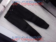 DAINESE size: 46 (S position)
Riding pants