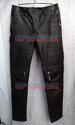 Size: 48 (L equivalent)
MAX
FRITZ (Max Fritz)
Leather pants (for fall/winter)