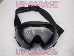 DAMMTRAX
Over goggles
One-size-fits-all