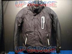 Size: WM
RSJ701
Model Trek Winter jacket