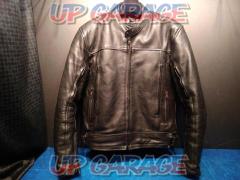 Size: L
GOOD
LUCK
Leather jacket