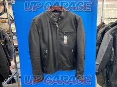 TRIZE
Leather jacket
Size: XXL