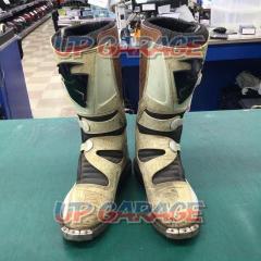 Thor off-road boots
Size: US10