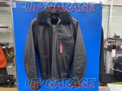 Shott
Single leather jacket
Size: 38