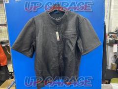 Real
Leather
Leather jacket
Short sleeves
Size: XL