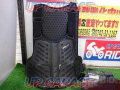 POiDESIGNS
Body protector