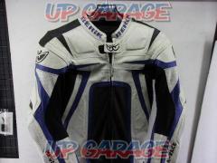 Size M
BERIK (Berwick)
Racing Leather Suit
White / Blue