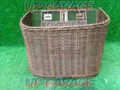 Kitaco front basket
Rattan style deluxe M
Width approx. 380mm
Depth approx. 160mm/
280mm
About height 230mm
Equipment missing item unknown