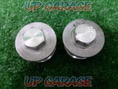 CBR250R (removed from model year unknown) HONDA genuine
Set of 2 front fork caps
Bolt diameter approximately 33Φ