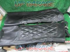 KADOYARIDEWADER-EVO
Genuine leather
Leather Chaps
Leg cover
Size: L / LL
