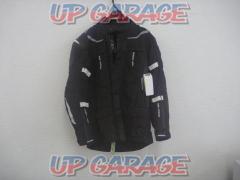 BERIK (Berwick)
NJ-193316B-BK
Adventure nylon jacket
Size: 50
L equivalent