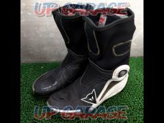 Size
42
DAINESE
AXIAL
PRO
Racing boots