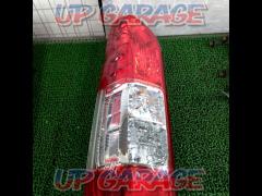 Toyota genuine (TOYOTA) Hiace / 200 series
Genuine tail lens
Left side only
