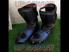 DAINESE
Riding boots