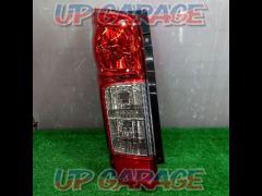 Genuine shape tail lamp Caravan
NV350 / E26