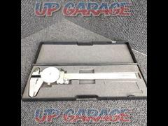 Unknown Manufacturer
Vernier caliper with dial