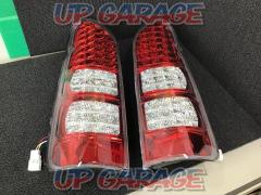 [Hiace / 200 system
Unknown Manufacturer
LED tail lens