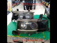 Wakeari
Unknown Manufacturer
Lighting ring with headlight
[BB / NCP30]
*Sold as is due to film application and poor overall condition