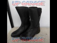 Size: 23.5cm Stylmartin
Riding boots
Black waterproof specification