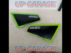 AR50 Kawasaki
Genuine side cover
Lime green/36001-1114/36001-1115 left and right set