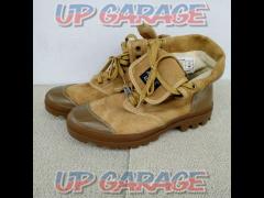 Size 25cm AVIREX
Lace-up boots/AU3400, little wear!!
