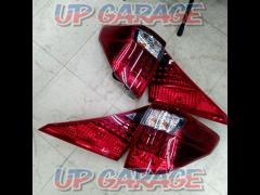 Alphard / 20 series
The previous fiscal year] TOYOTA
Genuine tail lens