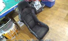 Wakeari
Unknown Manufacturer
Full bucket seat
We welcome purchases! Verbal appraisals are also available.