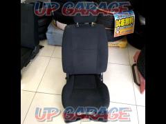 TOYOTA
Hiace / 200 series / 6 type
Genuine
Reclining seat *Driver's side