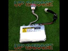TOYOTA genuine
HID ballast
One side only