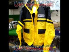S
GEAR
Rain jacket
[Size: L]