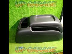 TOYOTA
Genuine center console for Hiace 200 series