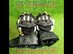 Size:MMERCURY
PRODUCTS
Kangaroo Racing Gloves