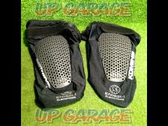 Size:freeKOMINE
Air-through
Elbow/knee protectors
Over