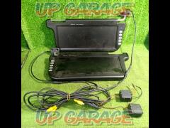 Unknown Manufacturer
TFT
LCD
Visor
Monitor
Right and left