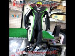 BERIK
RACE-DEP
2.0 racing suit
Leather jumpsuit