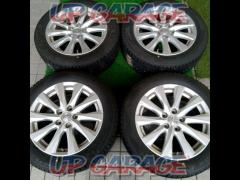 Daihatsu genuine
Altis genuine wheels + BRIDGESTONE BLIZZAK
VRX3