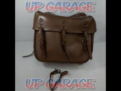 Unknown Manufacturer
Leather bag
