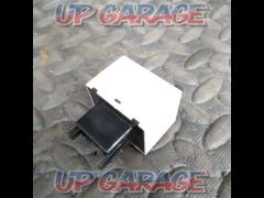 Unknown Manufacturer
Winker relay
8P type
With blinking speed adjustment dial
[Hiace
200 series
1/2/3 type early and late