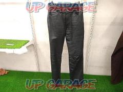 Unknown Manufacturer
Leather pants
Size: 76cm